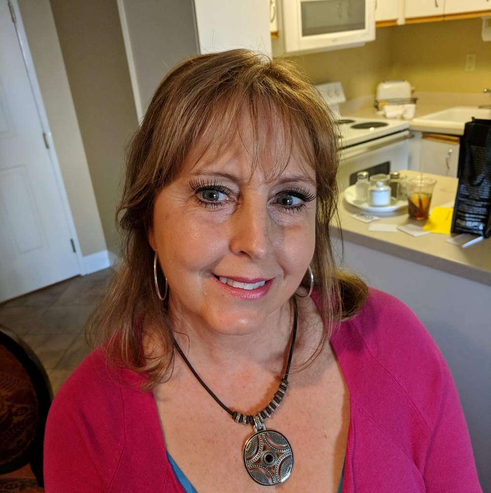 Meet your Posher, Cindy